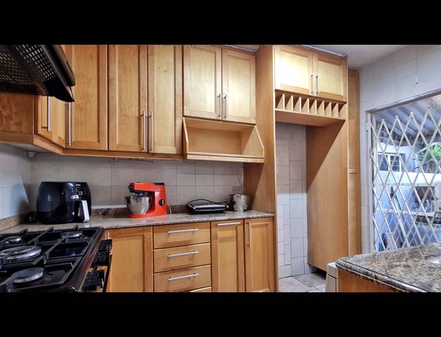 2 BEDROOM DUPLEX FOR SALE IN FAIRLAND